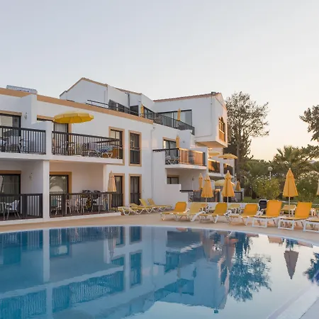 Aparthotel Alfagar Village