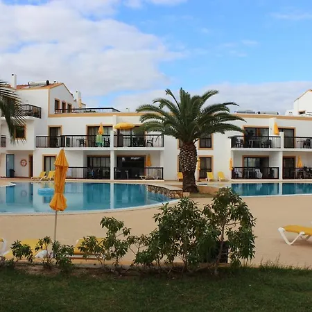 Aparthotel Alfagar Village