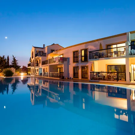 Ξενοδοχείο με διαμερίσματα Alfagar Village Αλμπουφέιρα