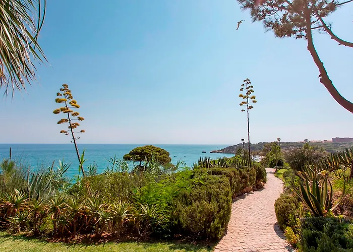 Alfagar Village מלון דירות 3*