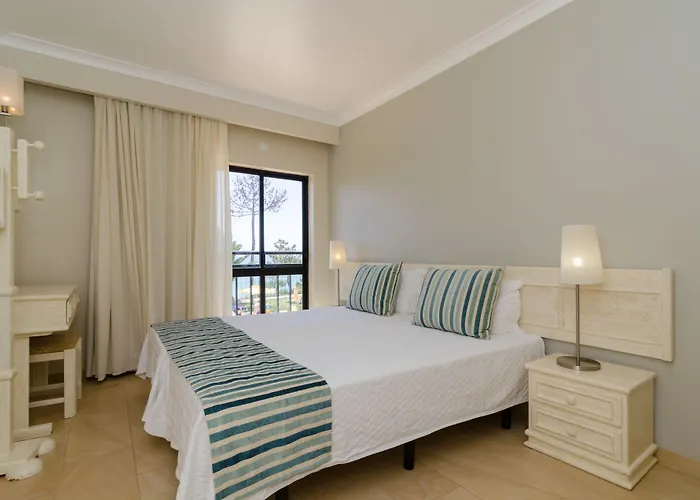 Alfagar Village מלון דירות