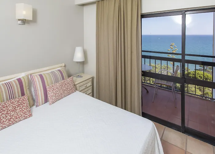 Alfagar Village מלון דירות 3*