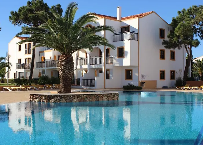 Alfagar Village אלבופיירה